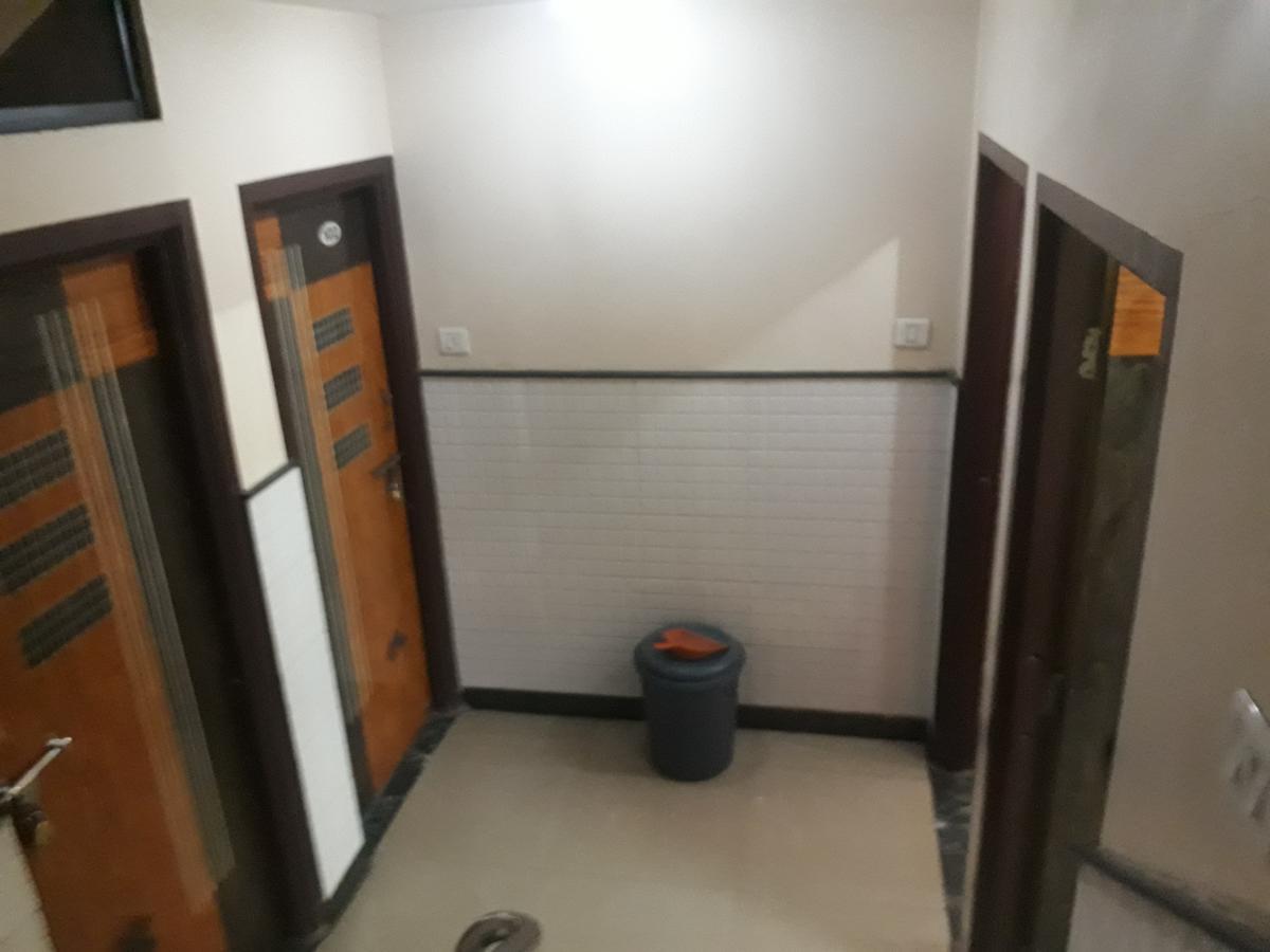 Hotel Gourav Palace Sirdi Kültér fotó